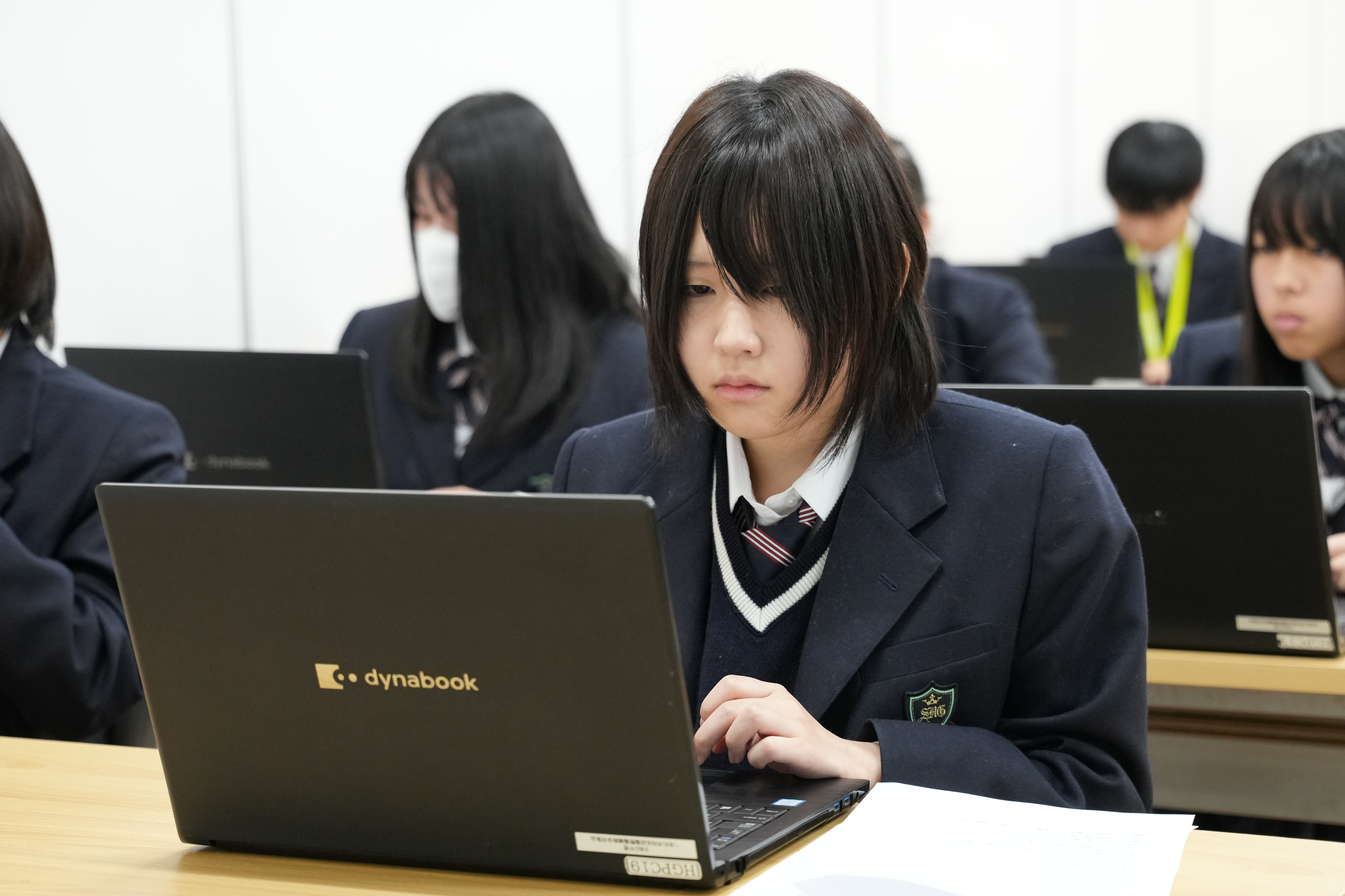 サンプル画像の3枚目です。選択して置き換えてください。